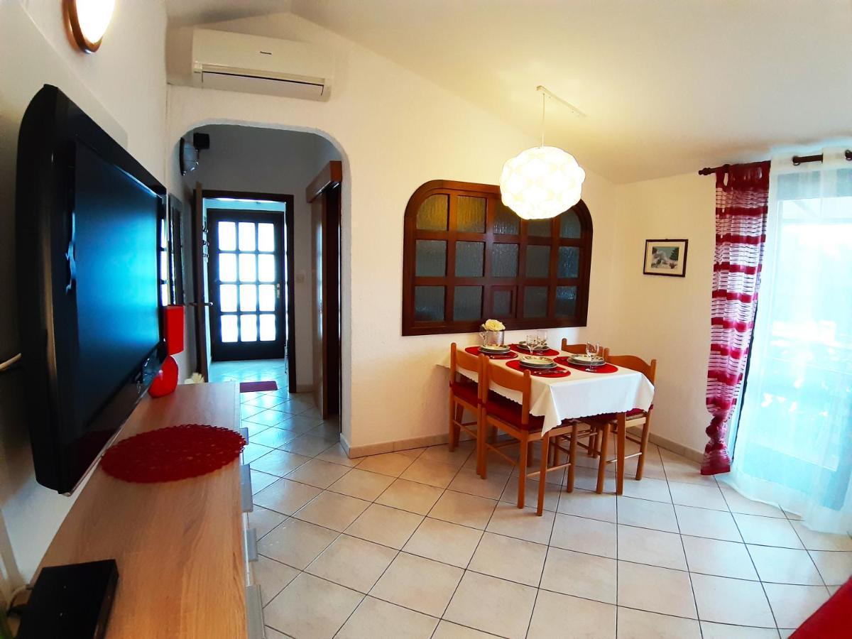 Apartments Rupec Πόρετς Εξωτερικό φωτογραφία